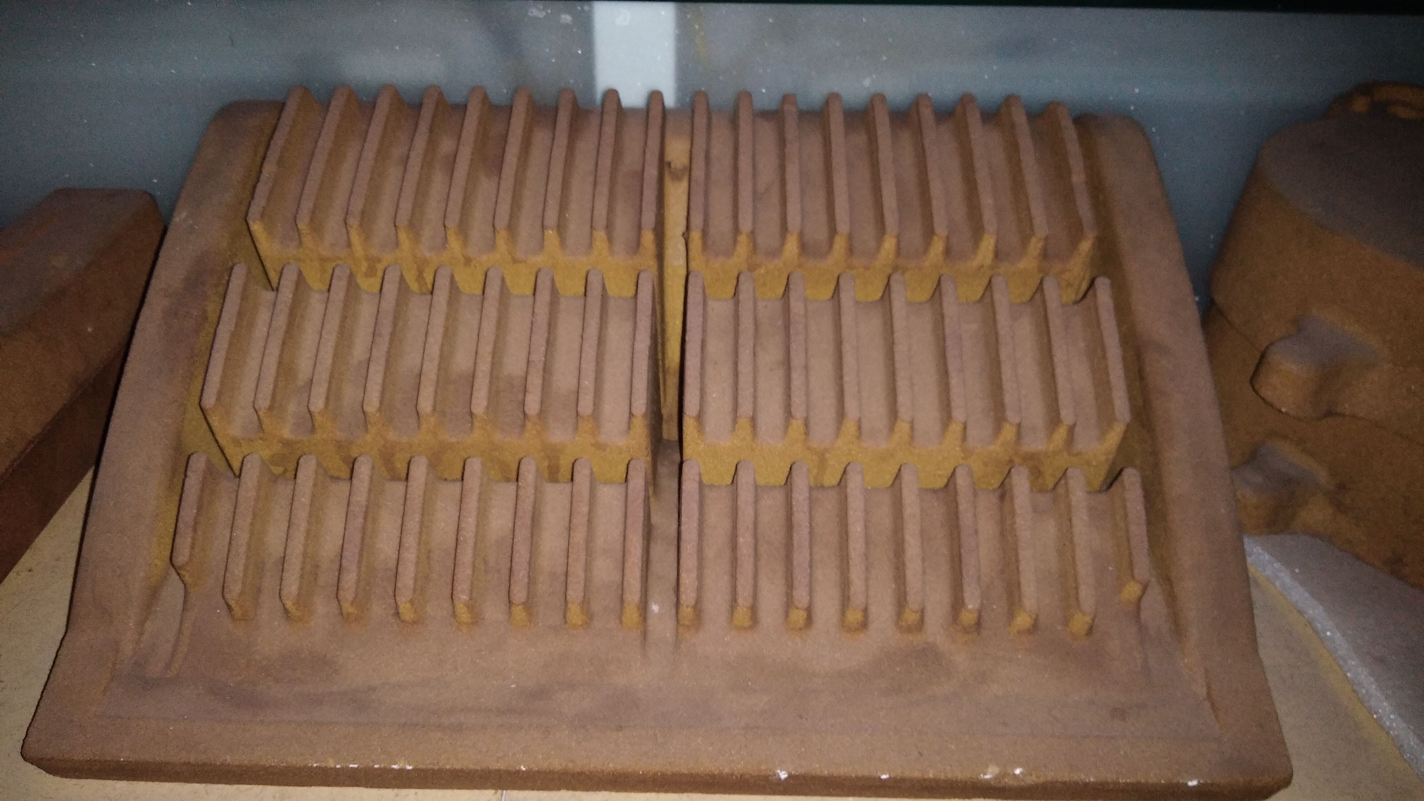 COM PLATE- CEMENT PLANT.