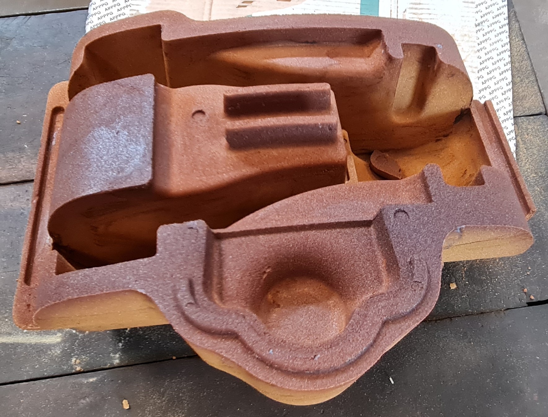 CHAIN LINK MOLD